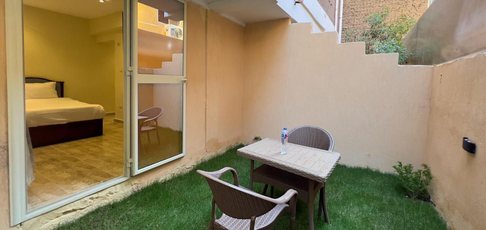 Pyramids Vista Inn Kafret el-Gabal Extérieur photo