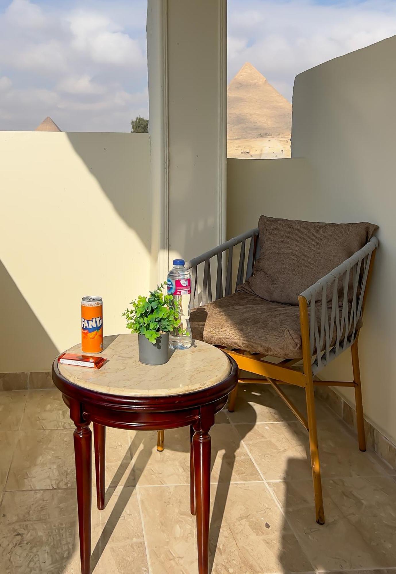 Pyramids Vista Inn Kafret el-Gabal Extérieur photo