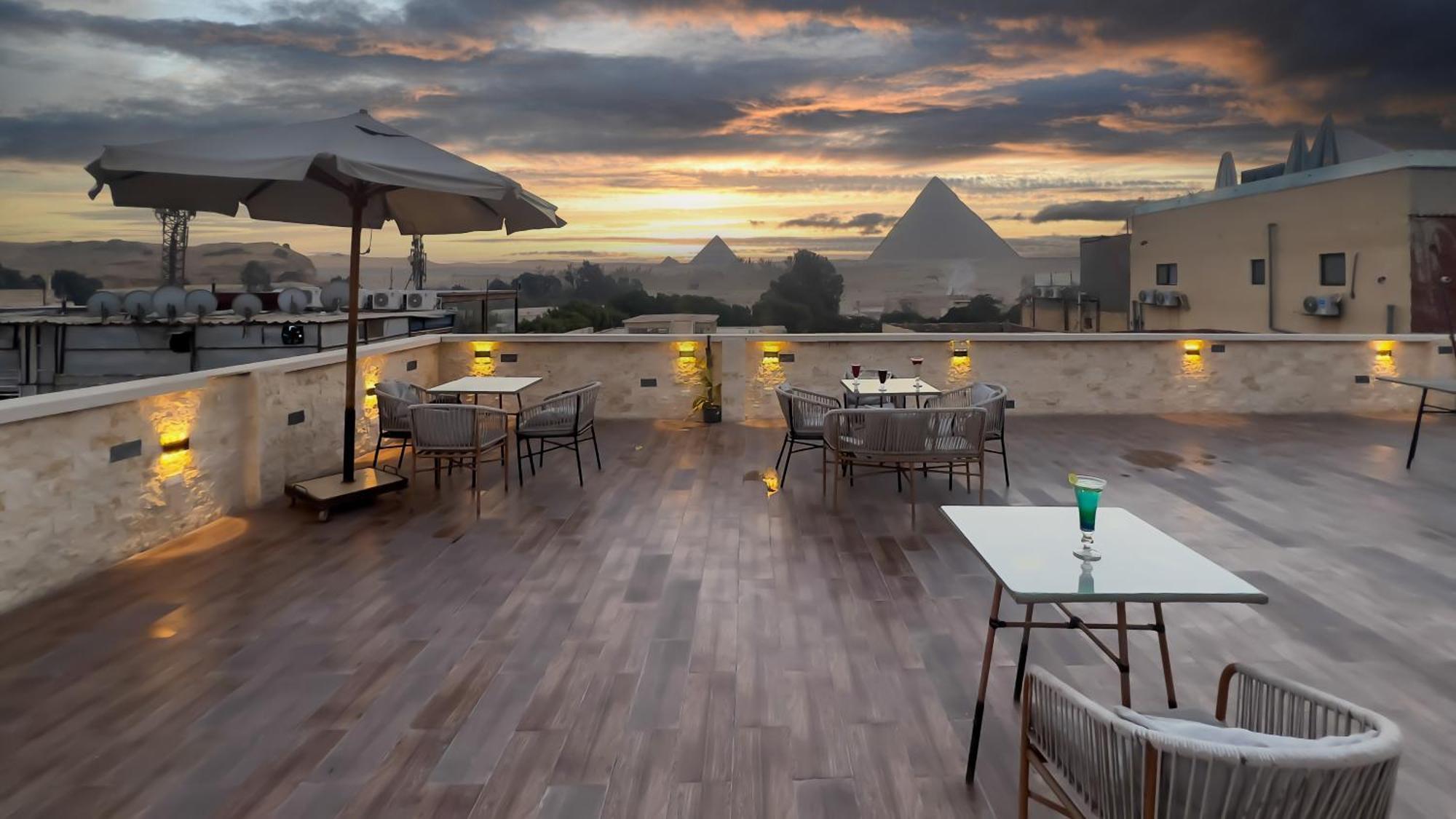 Pyramids Vista Inn Kafret el-Gabal Extérieur photo