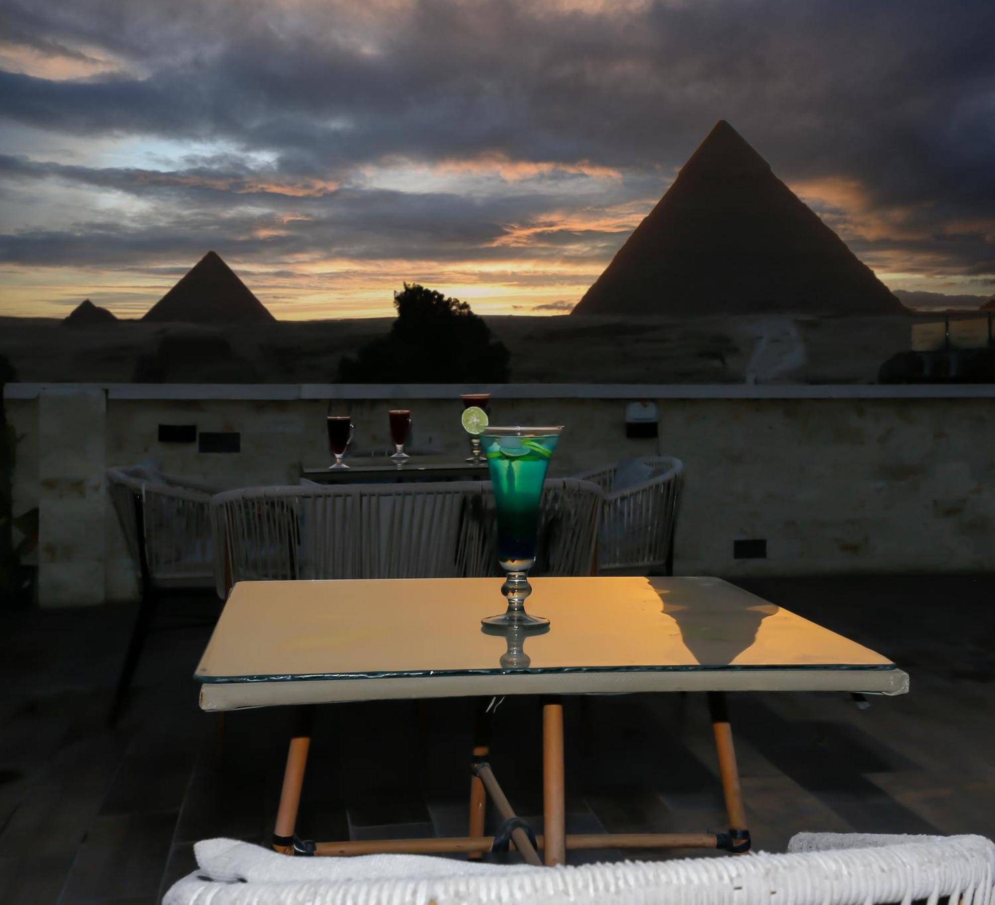 Pyramids Vista Inn Kafret el-Gabal Extérieur photo